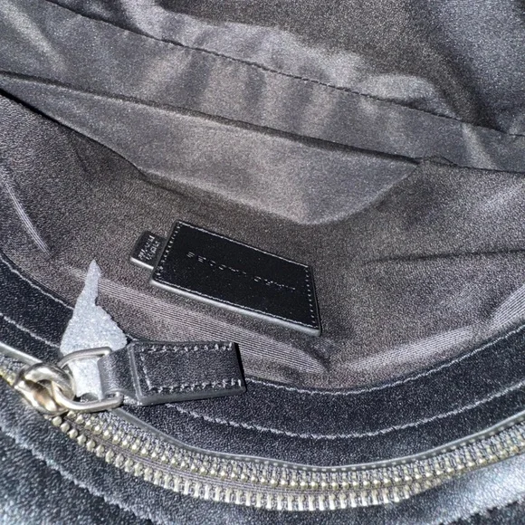 Marc Jacobs medium purse - Picture 5 of 5